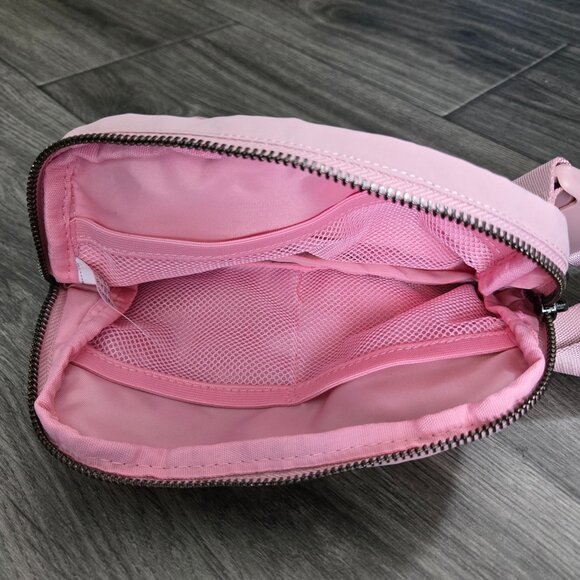 New Pink Everywhere Belt Bag – Crossbody Bag with Adjustable Strap - Picture 4 of 4
